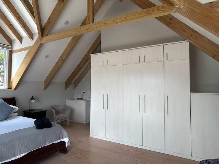 To Let 4 Bedroom Property for Rent in Keurbooms River Western Cape